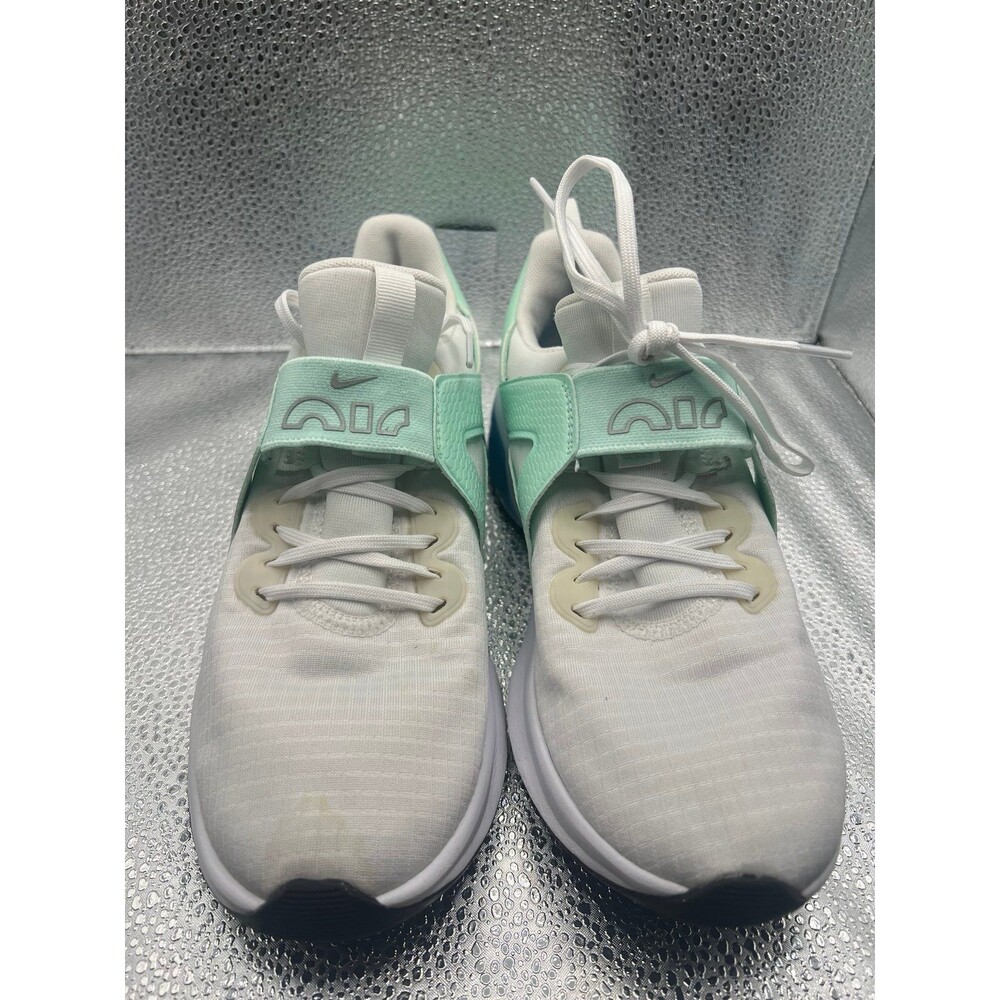 Nike Air Max (Bella Mint) Women Size 7